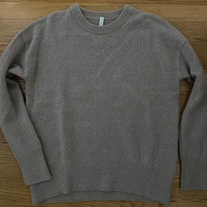 Aritzia Babaton Thurlow Sweater